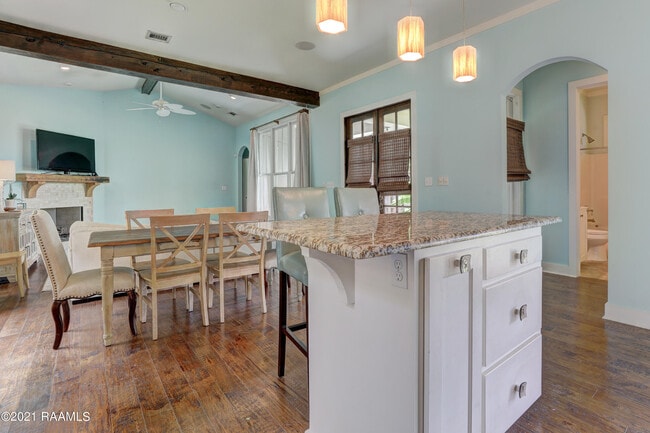 Building Photo - 108 Beaulac Ln