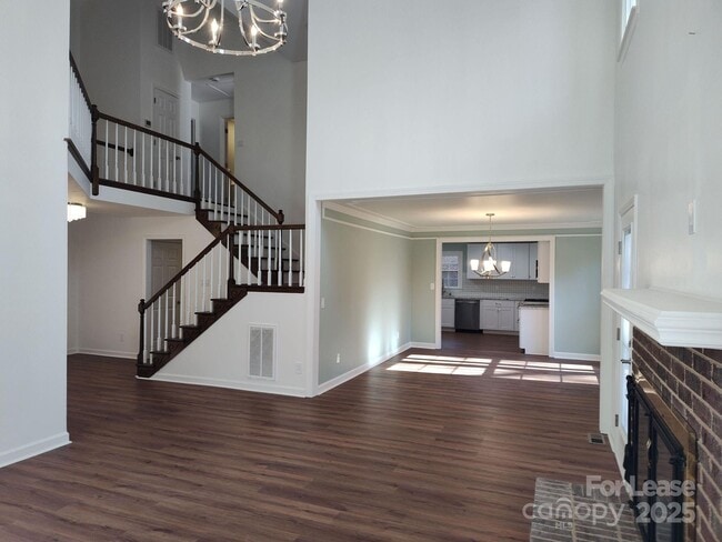 Building Photo - 5206 Dunrobin Ln