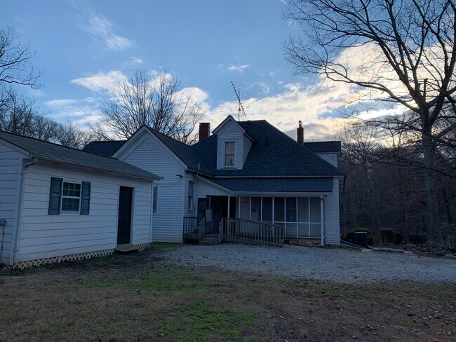 Building Photo - 8422 Pendergrass Rd