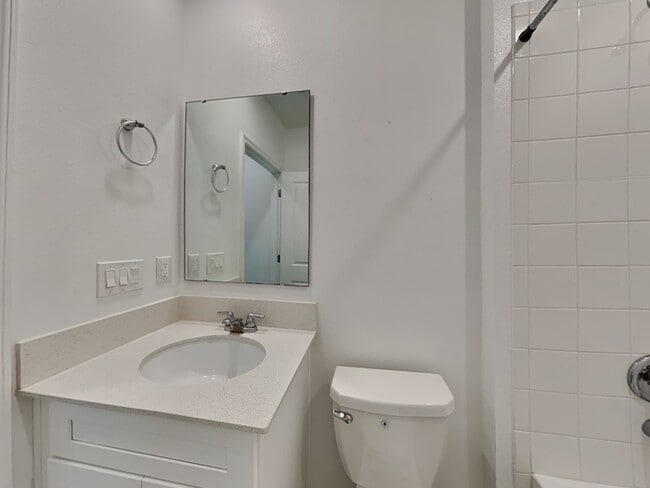 Building Photo - 1142 Pacific Dunes Ct