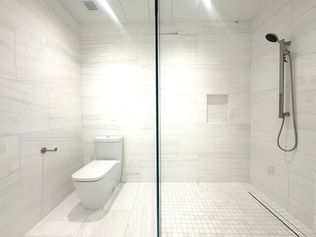 Building Photo - 682 Atlantic Ave