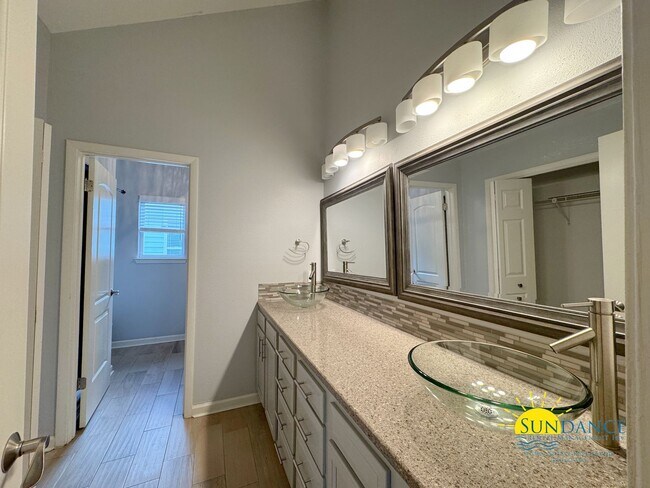 Building Photo - 3-Bedroom Home in Destin with Solar Power ...