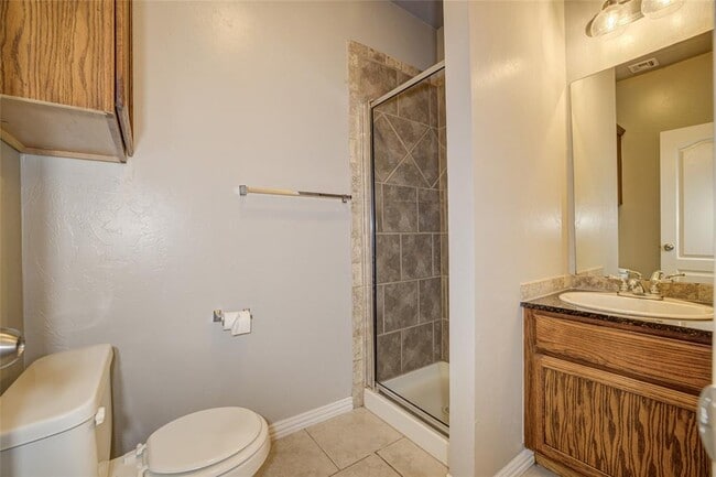 Building Photo - 2181 Houston Ave