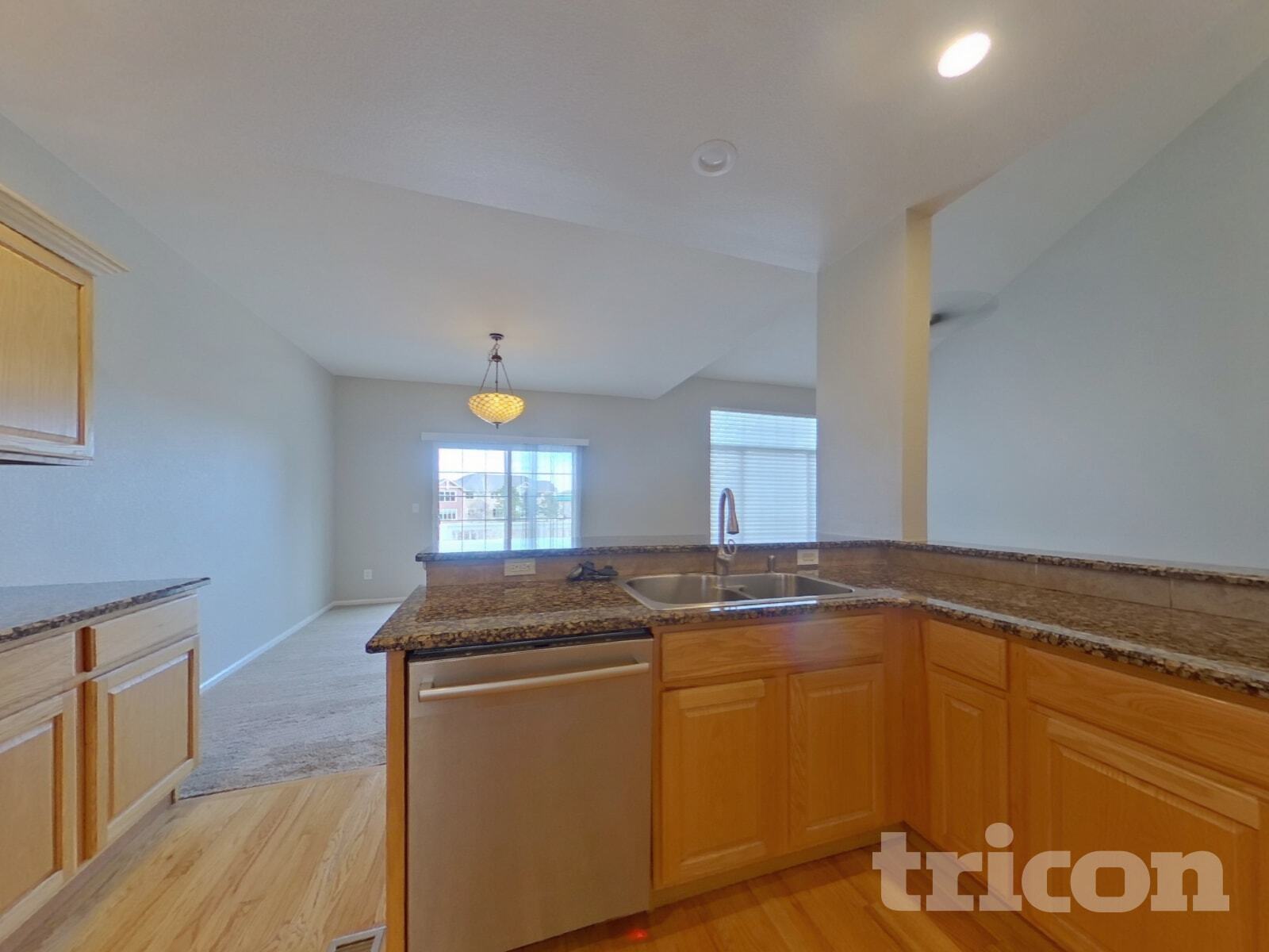 Building Photo - 8566 S Lewis Way