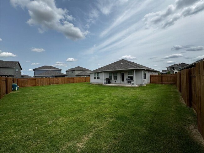 Building Photo - 2841 Dell Hollow Dr