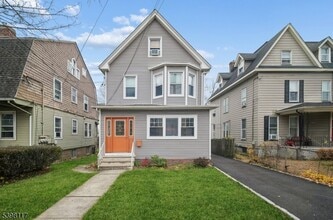 Building Photo - 159 Valley Rd