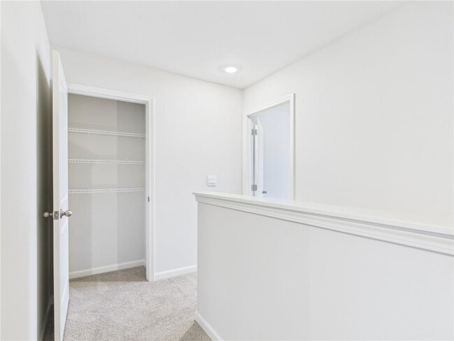 Building Photo - 2565 Poppy Ct