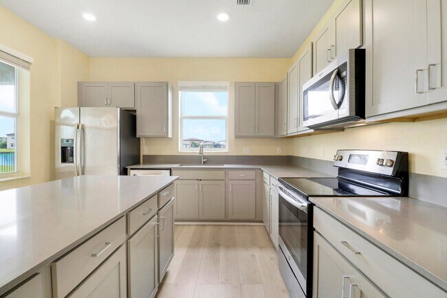 Building Photo - 8292 NW Greenbank Cir