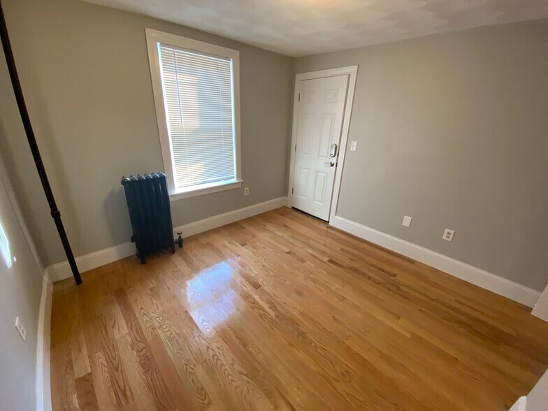 Building Photo - 309 Highland Ave