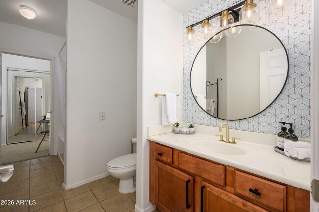 Building Photo - 15095 N Thompson Peak Pkwy