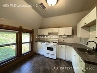 Building Photo - 605 W Kalamazoo Ave