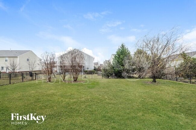 Building Photo - 1008 Rural Farm Rd