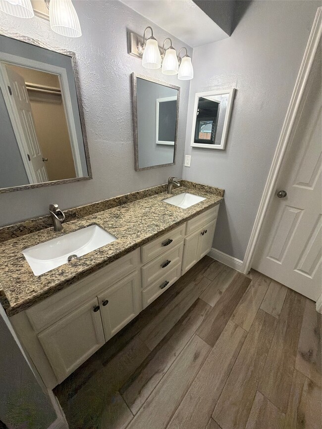 Building Photo - 4126 Park Douglas Dr