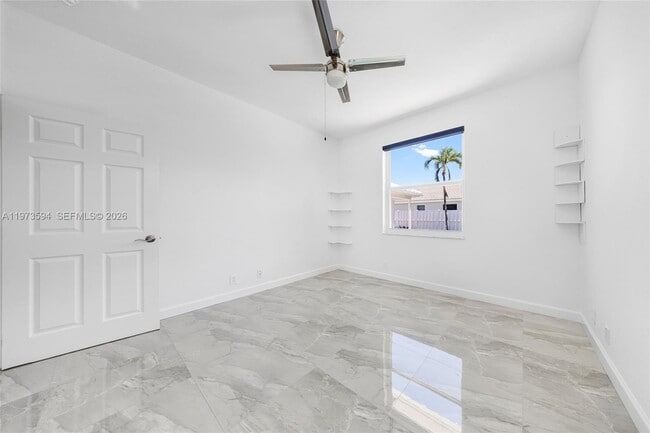 Building Photo - 13264 Lakeside Terrace