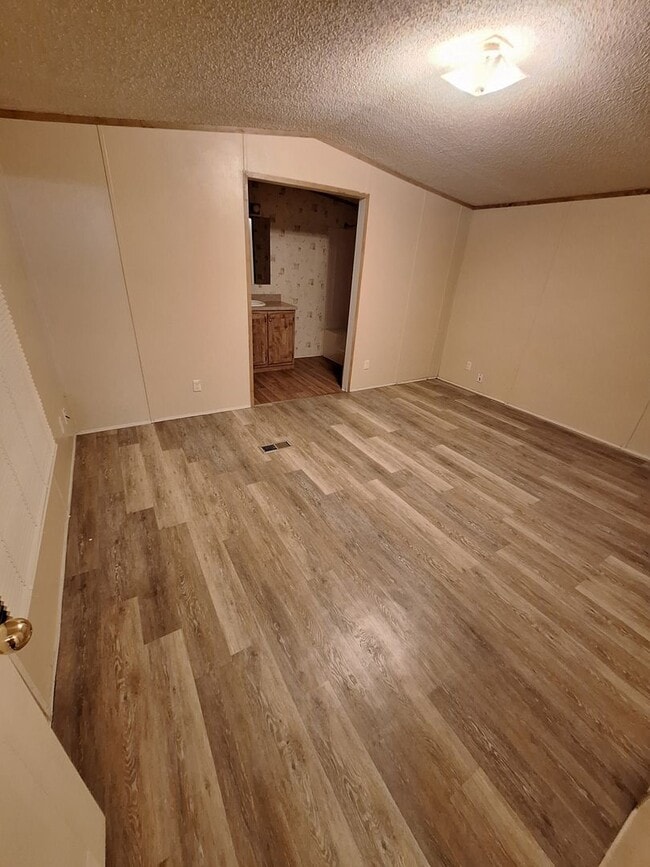 Building Photo - 103 Co Rd 151