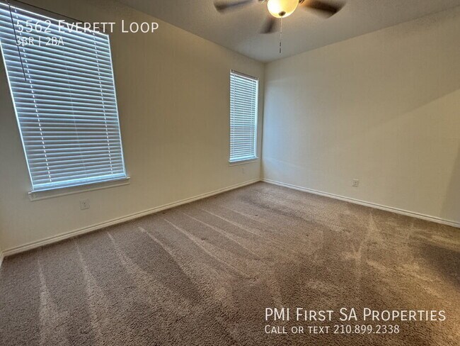 Building Photo - 5562 Everett Loop