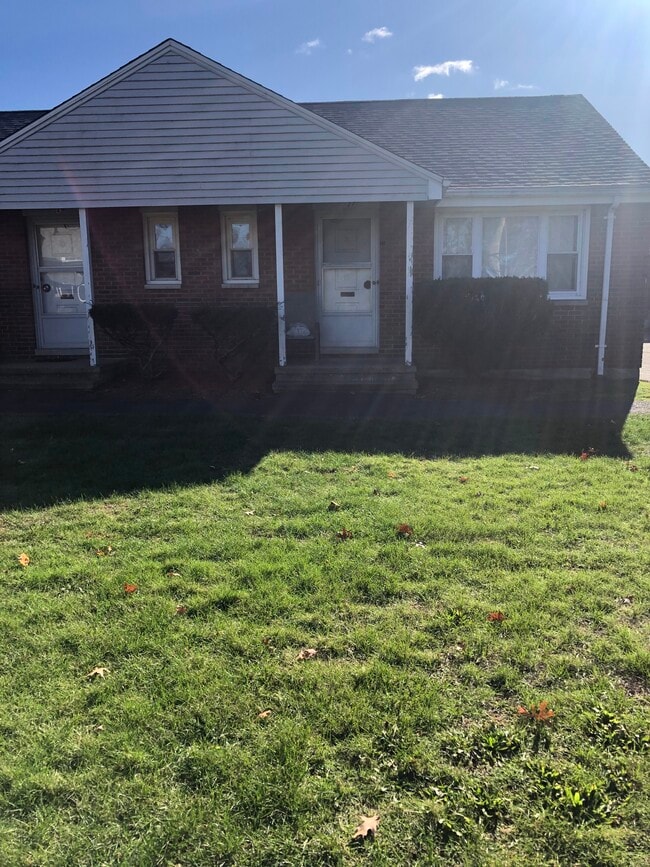 21 Hartford Ave 21 Hartford Ave Newington CT 06111 Apartment Finder