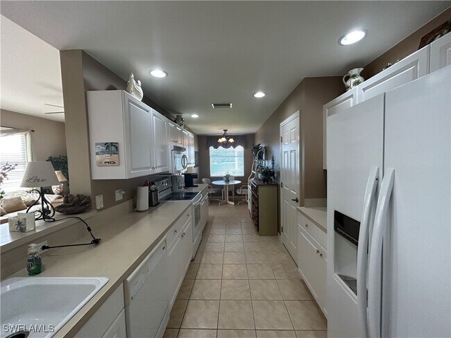 Building Photo - 4206 Liron Ave