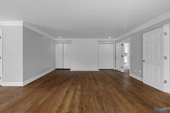 Building Photo - 101 Shady Ln