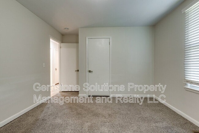 Building Photo - 4860 Cimarron Way