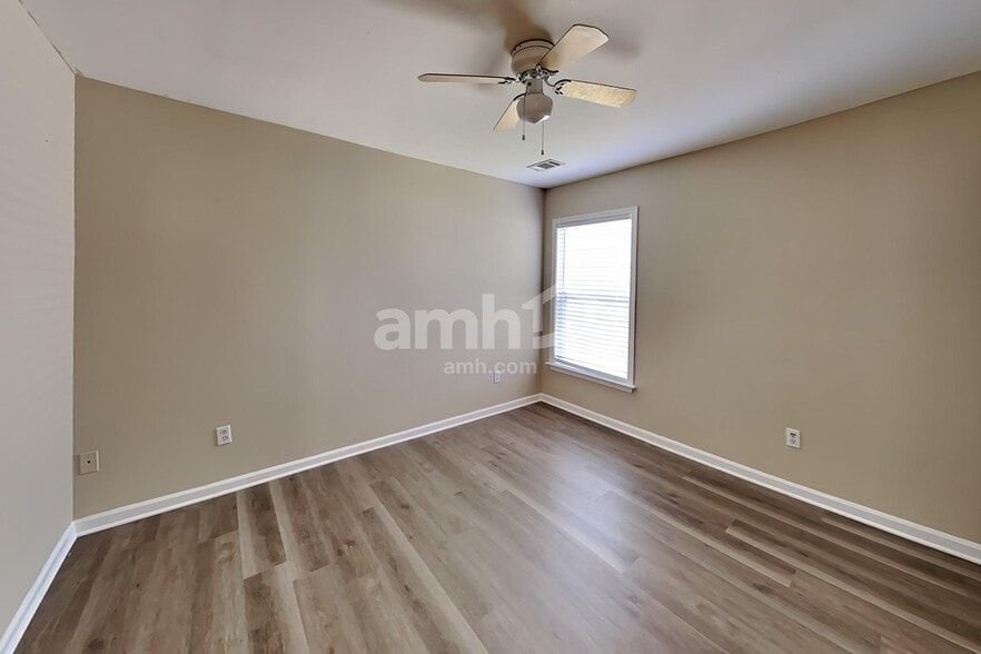Building Photo - 5235 Fieldgate Ridge Dr