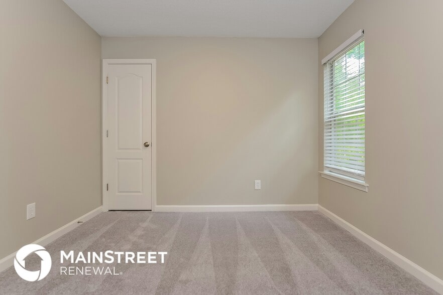 Building Photo - 704 Fieldstream Way