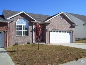 Building Photo - Beautiful 3 Bedroom, 2.5 Bathroom Condo
