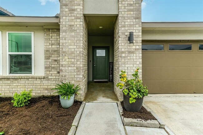 Building Photo - 13005 Oleander Bay Ln