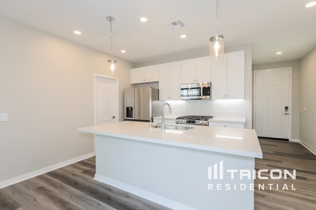 Building Photo - 31587 Willowood Way