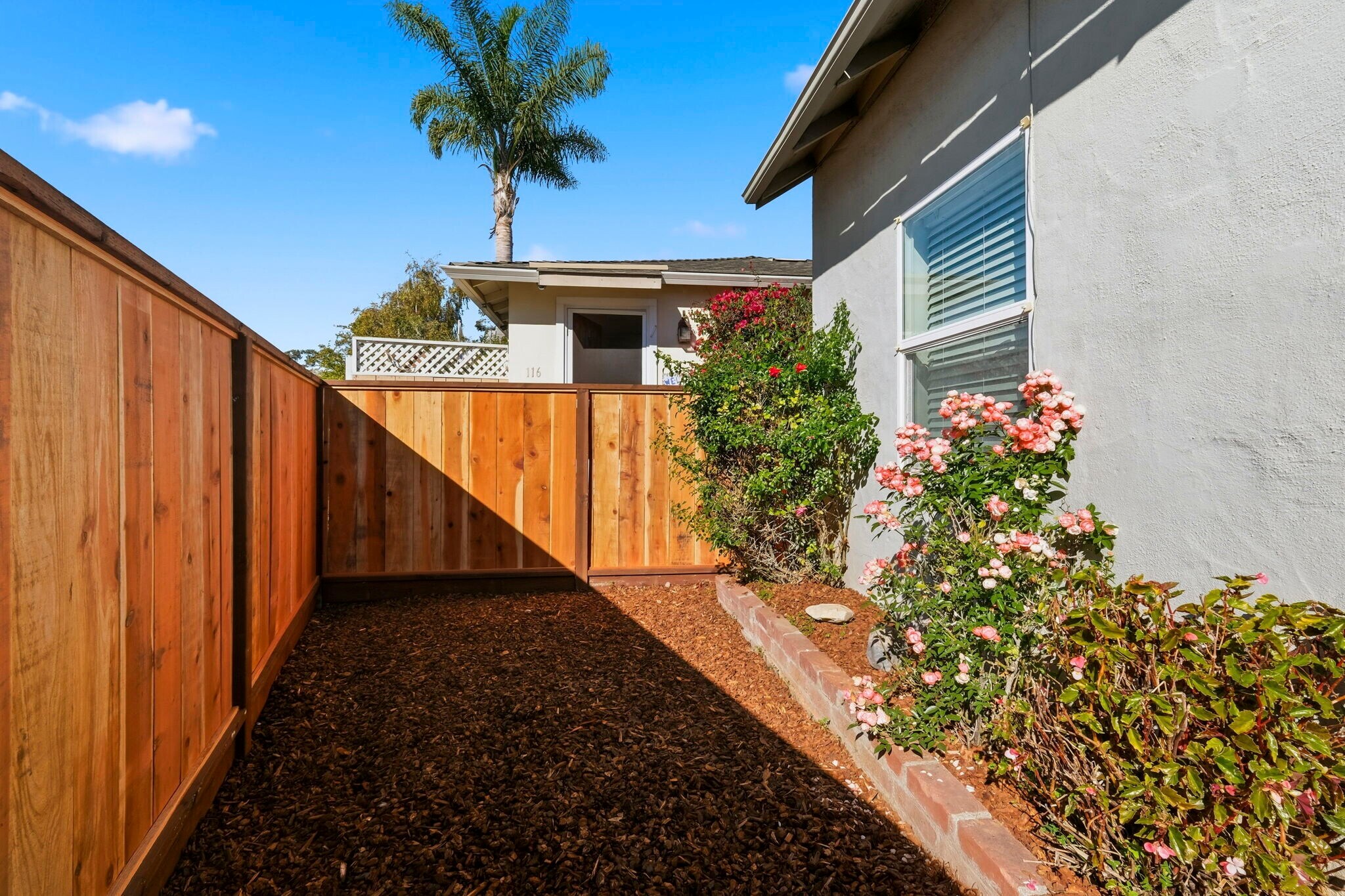 Building Photo - 114 Park Ave