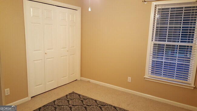 Building Photo - 2807 Forest Wood Dr