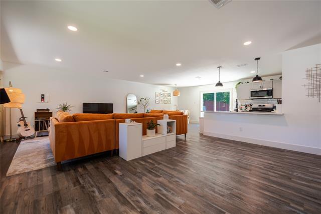 Building Photo - 3704 Strayhorn Dr