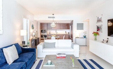 Building Photo - 485 Brickell Ave