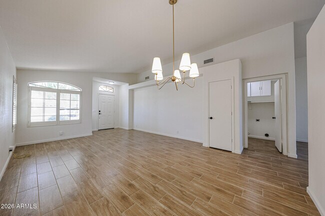 Building Photo - 4047 E Jojoba Rd