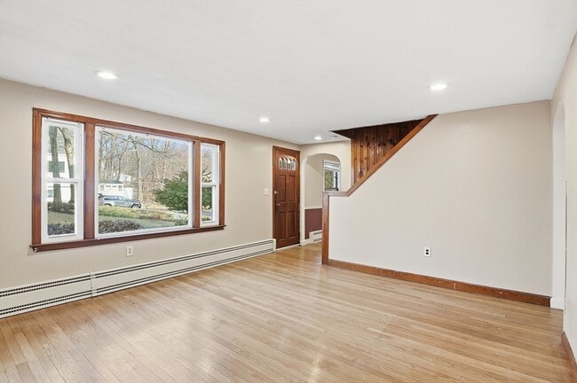 Building Photo - 16 Liberty Dr