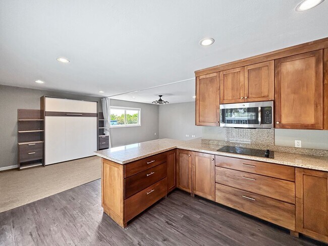 Building Photo - Stunning 1BA Studio in North Park w/ Priva...