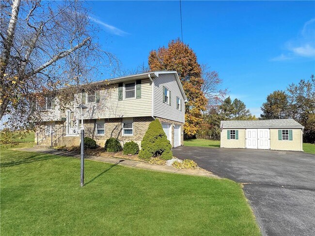 Building Photo - 3722 Hecktown Rd