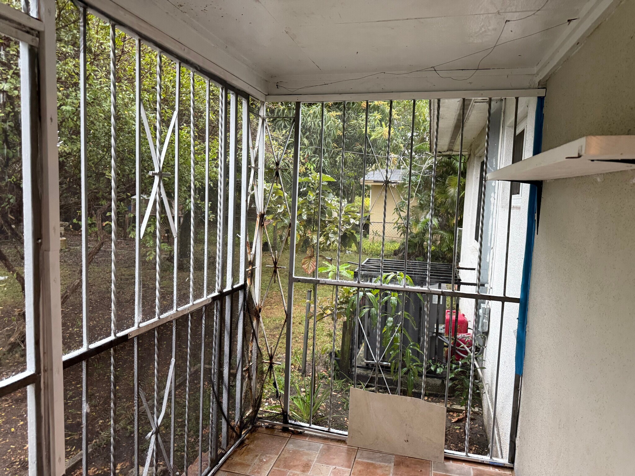 Building Photo - 14065 NE 16th Ave