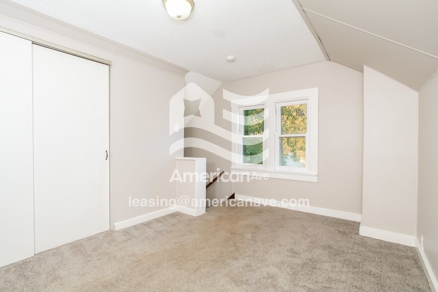 Building Photo - 1836 Goodman Ave