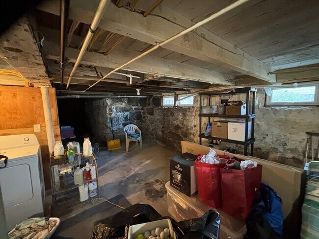 Building Photo - 269 Minot St