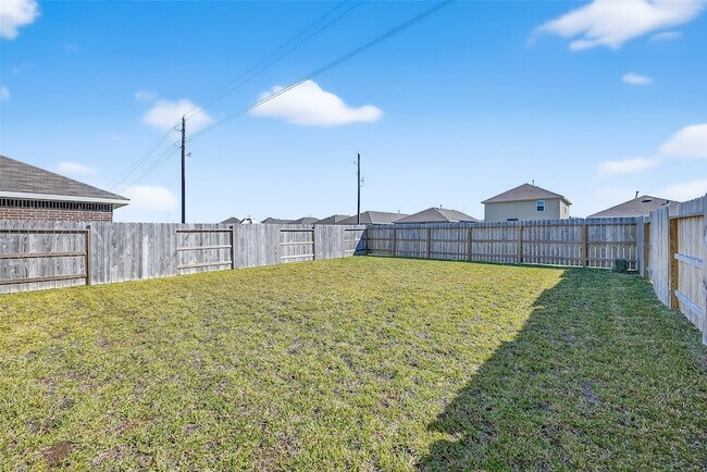 Building Photo - 7402 Clover Chase Dr