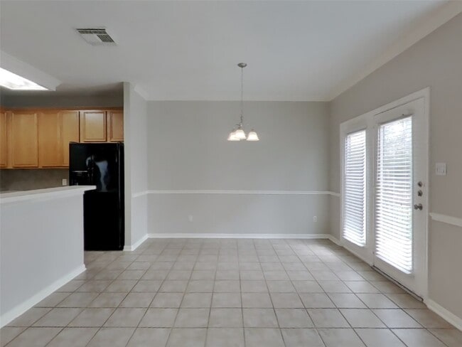 Building Photo - 2907 Crescent Star Rd