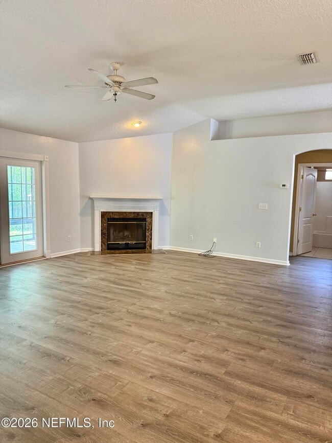 Building Photo - 12255 Lake Fern Dr E