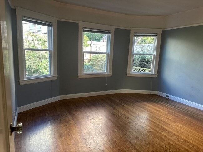 Building Photo - Mt Davidson Manor Home for Rent