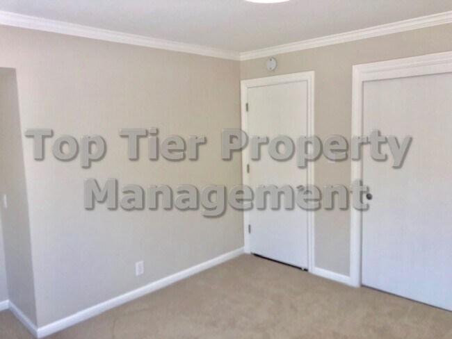 Building Photo - Very nice 4 Bed/3 Bath/2,145 Sqft House in West Danville available 6/15 for Lease!