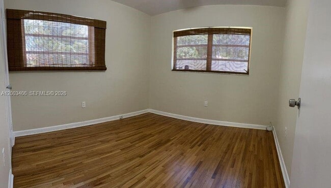 Building Photo - 1556 San Benito Ave