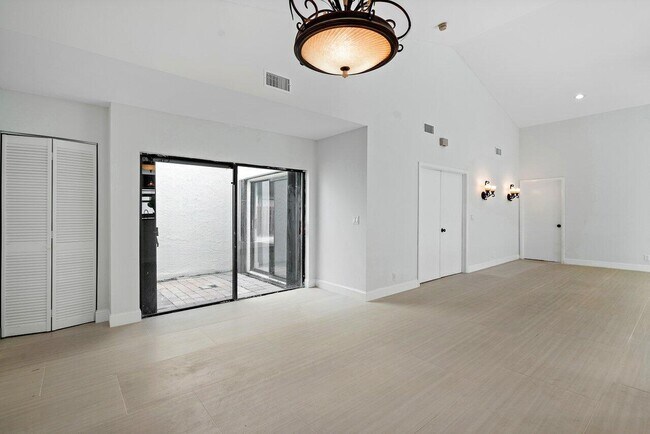 Building Photo - 21757 Contado Rd
