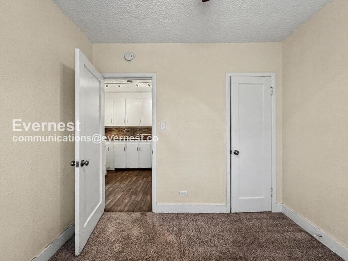 Building Photo - 247 S Hazel Ct