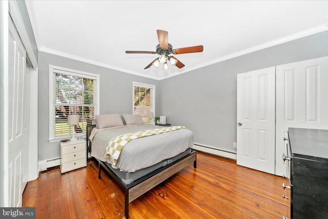 Building Photo - 313 N Market St