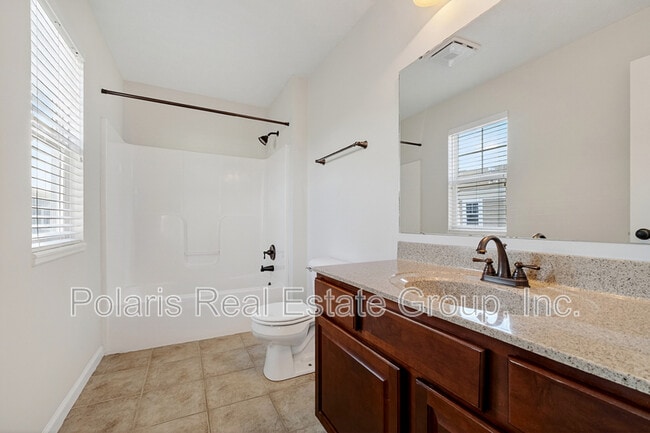 Building Photo - 83 3rd Ave NW